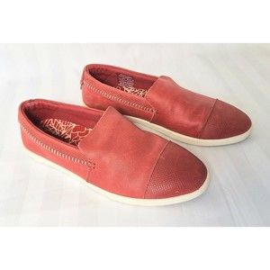 OLUKAI WOMEN'S 'ALOHI FLAT LEATHER CAP TOE SLIP ON SHOES Size US 8 /EU 38